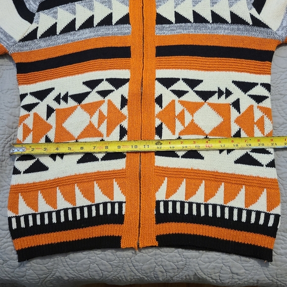 Aztec Zip Sweater Cardigan Medium - Picture 12 of 15